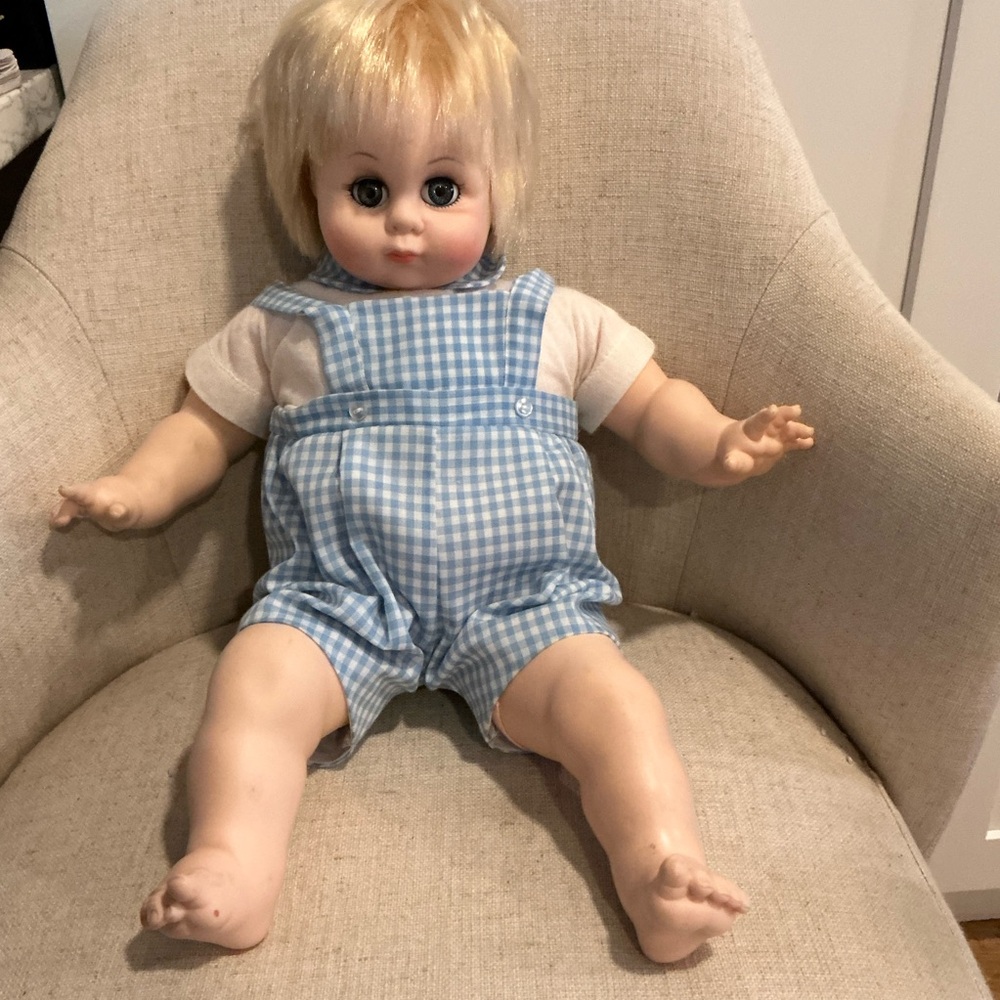 Vintage 1977 Madame Alexander baby brother doll 14”